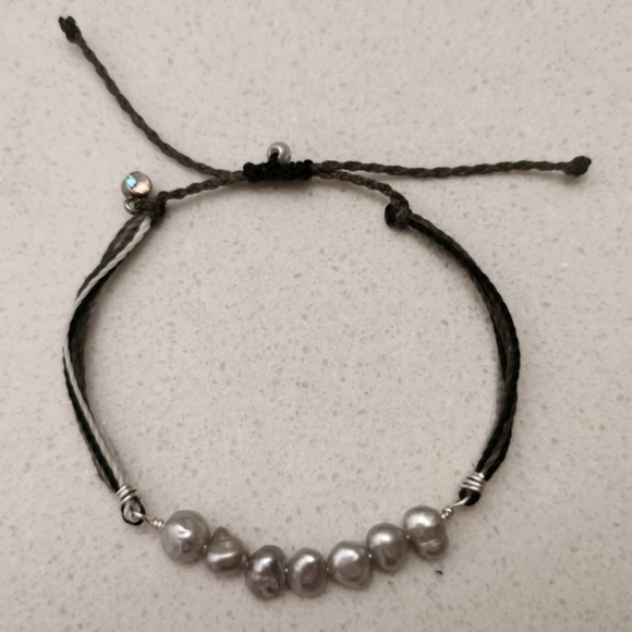 CHARITY - Brazilian Wax Bracelets - Picture 9 of 16